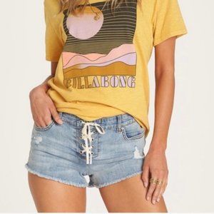 BILLABONG LACE UP SHORTS